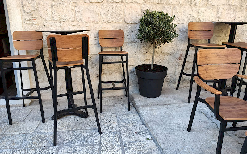 Stolica DUBLIN R i barska stolica DUBLIN