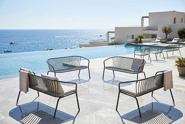 Amitha Bench